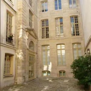  Apartment Charming Cosy Triplex In Trendy Marais France